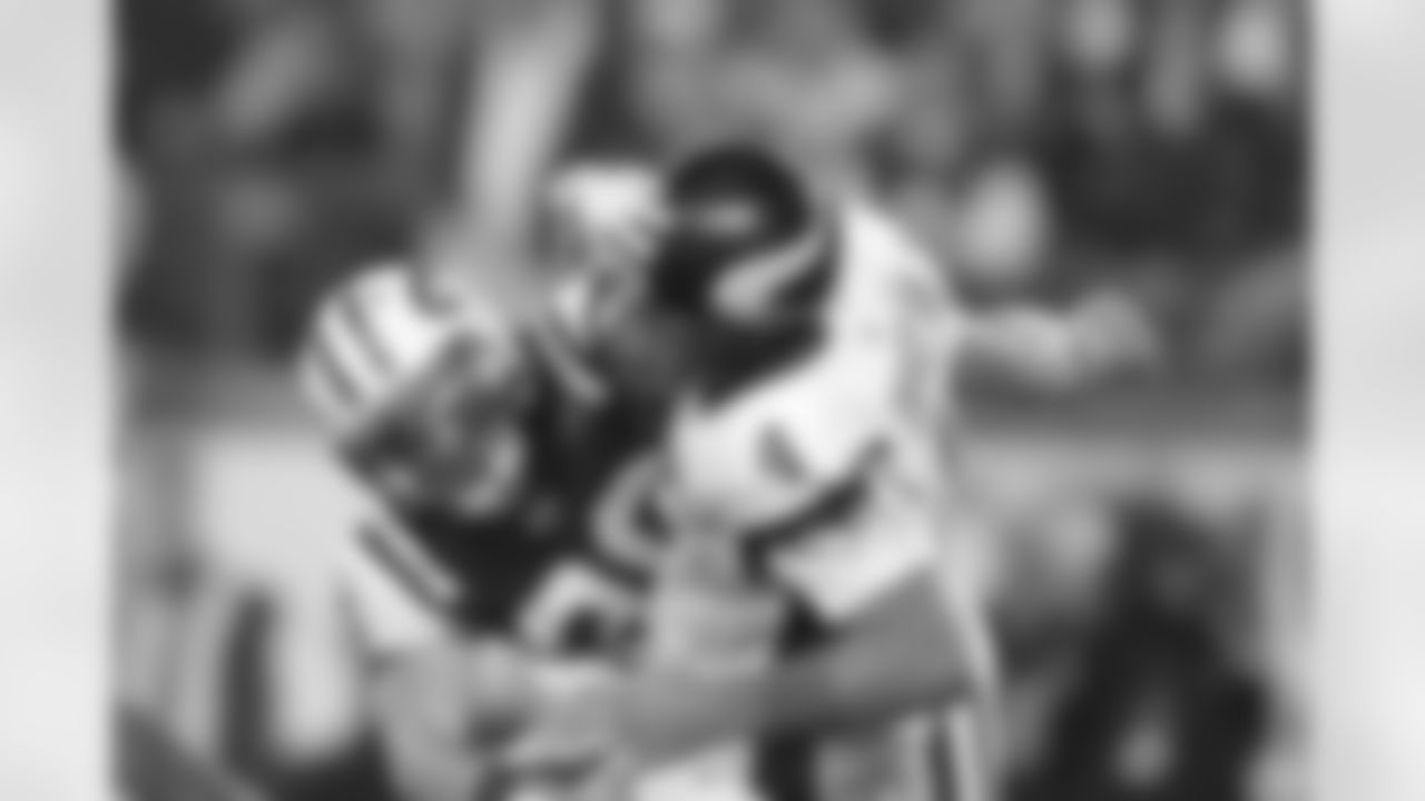 2010 Week 5 Jets vs Vikings Game Photos