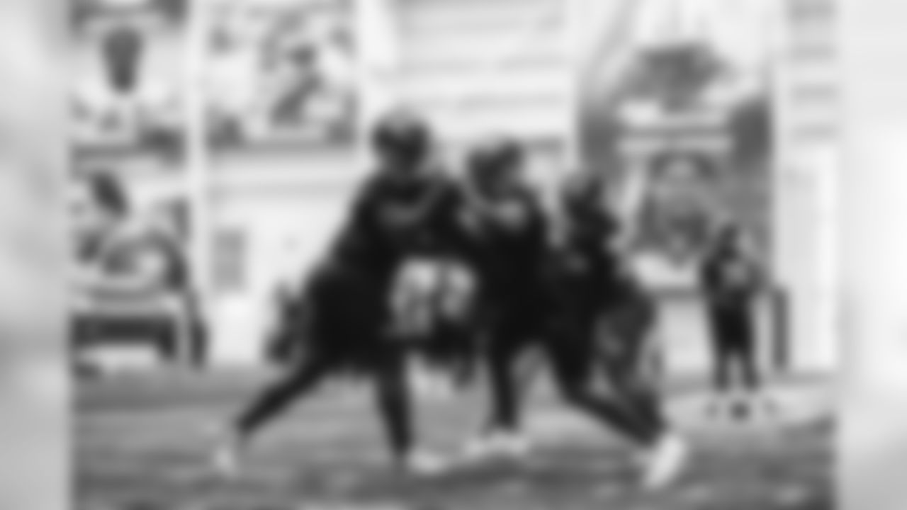 E_SNY_4229