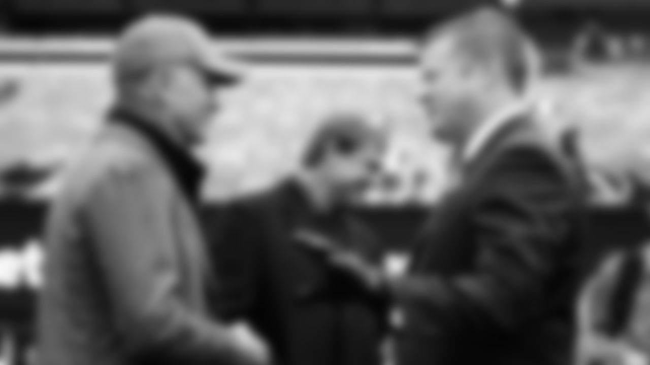 08-SALUTE_TO_SERVICE_111019_GR_041