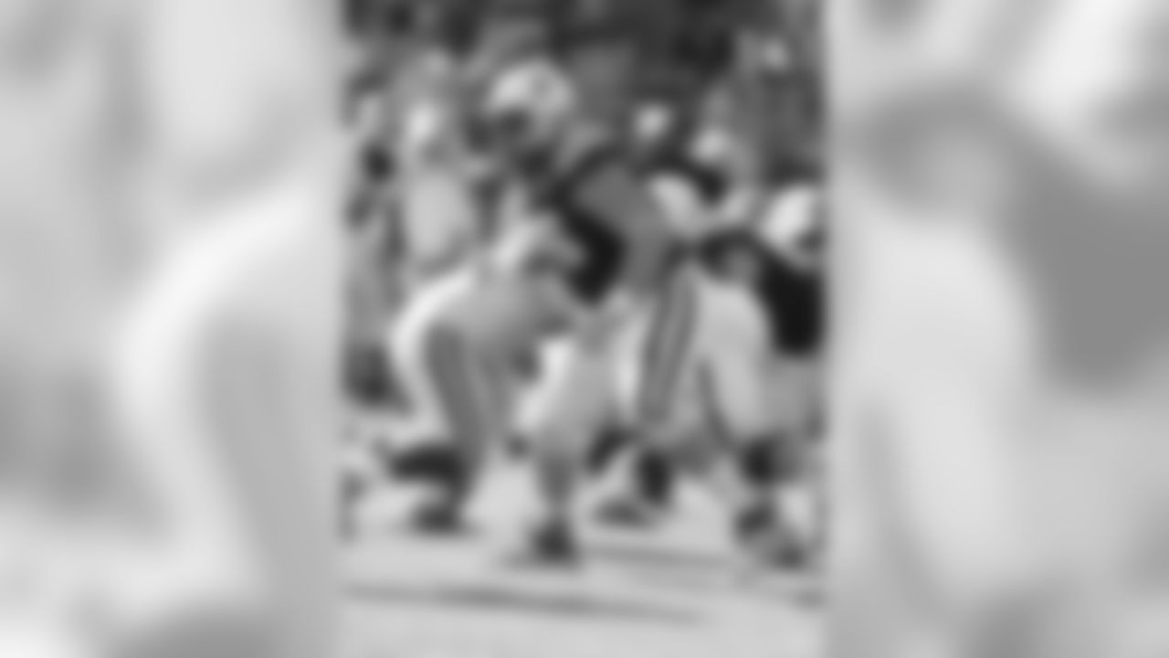OL Brent Qvale (Nebraska)