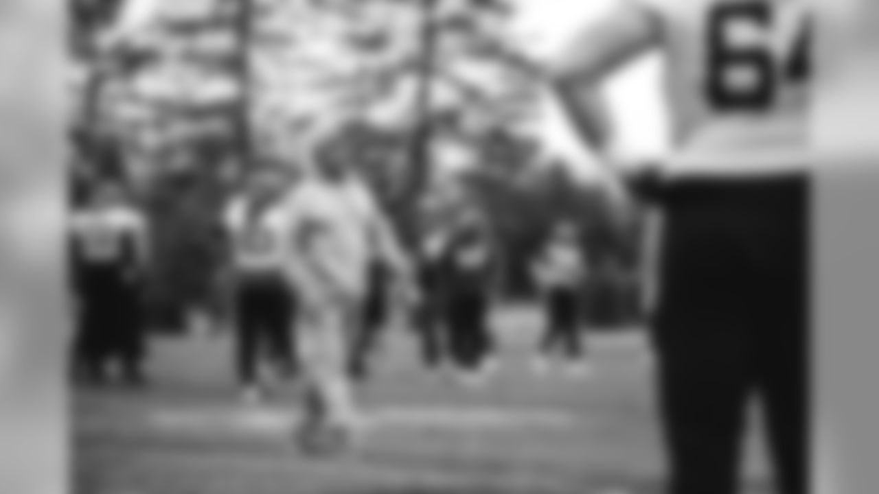 E_SNY_8909
