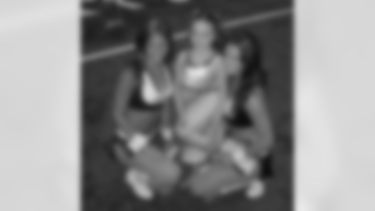 2011 Junior Flight Crew Program