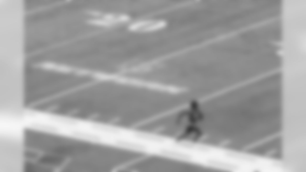 Kent State University running back Dri Archer runs the 40-yard dash