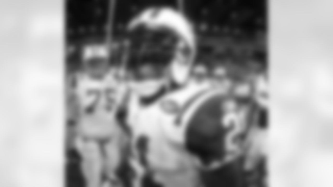 LaDainian Tomlinson Photos