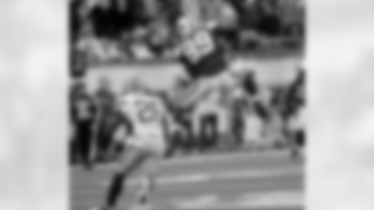 2010 Week 8 Jets vs Packers Game Photos