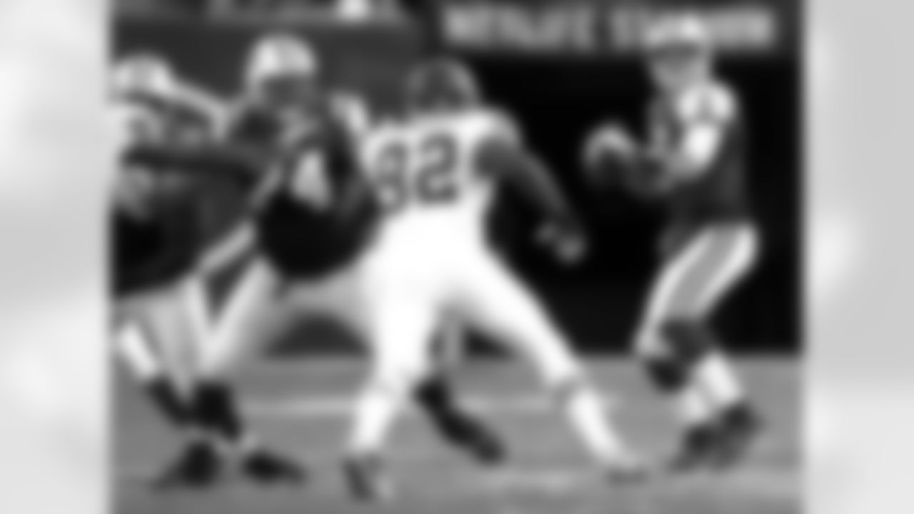 2011 Regular Season Week 14 Jets vs. Chiefs Game Photos