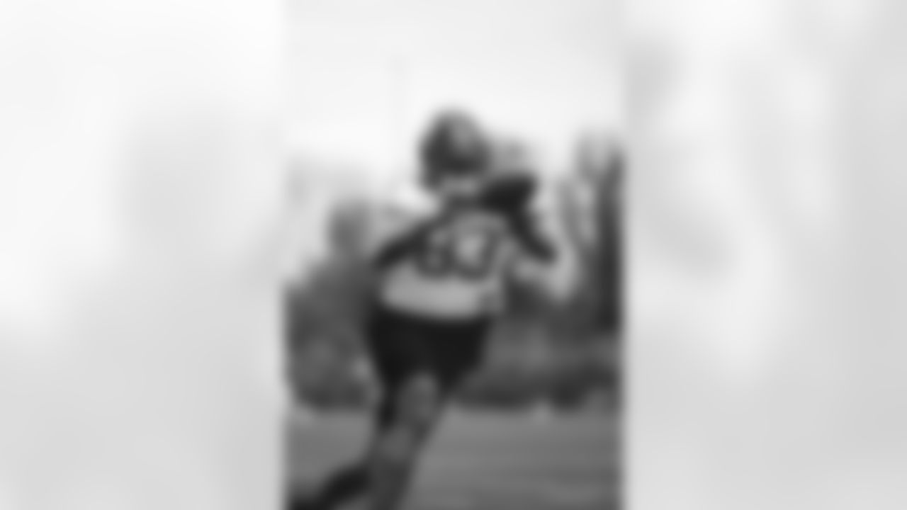 TE Tyler Conklin