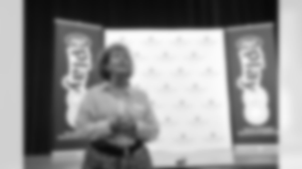 NFL Play 60 Challenge: Wilson and Dixon Inspire Local Kids