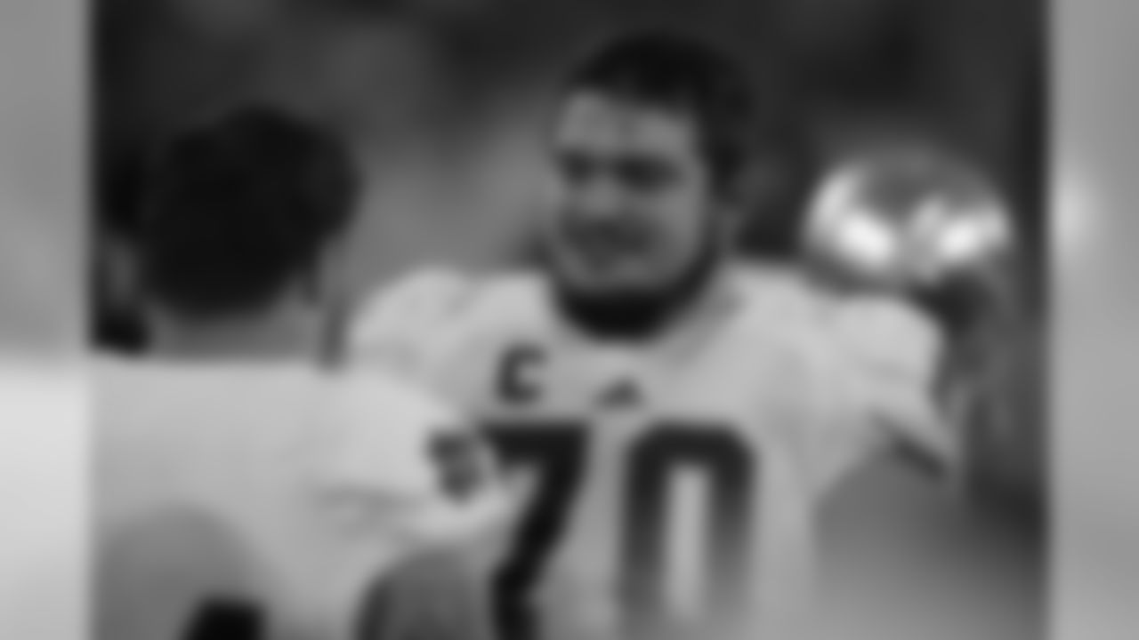 Martin (6'4", 308) set a Fighting Irish record with 52 starts, 50 coming at left tackle, although many analysts project he'll be drafted as a guard due to his lack of ideal length (32 7/8" arms). (Projected mid-to-late 1st)