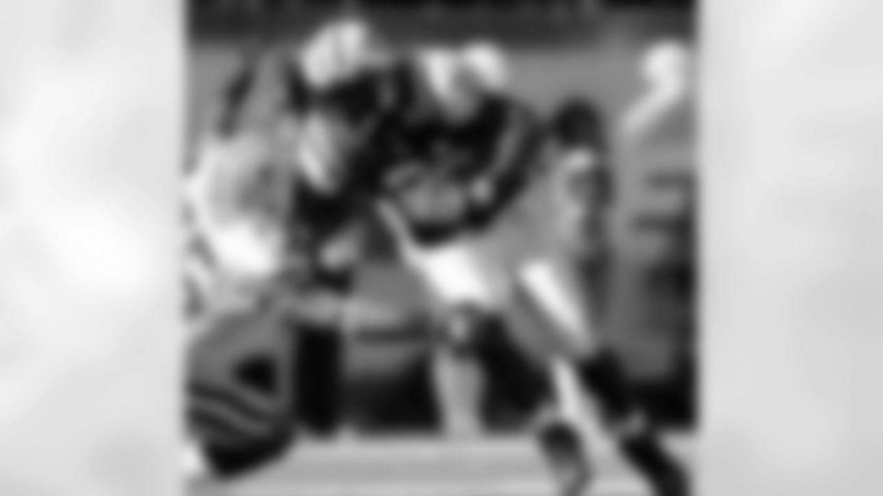 LaDainian Tomlinson Photos