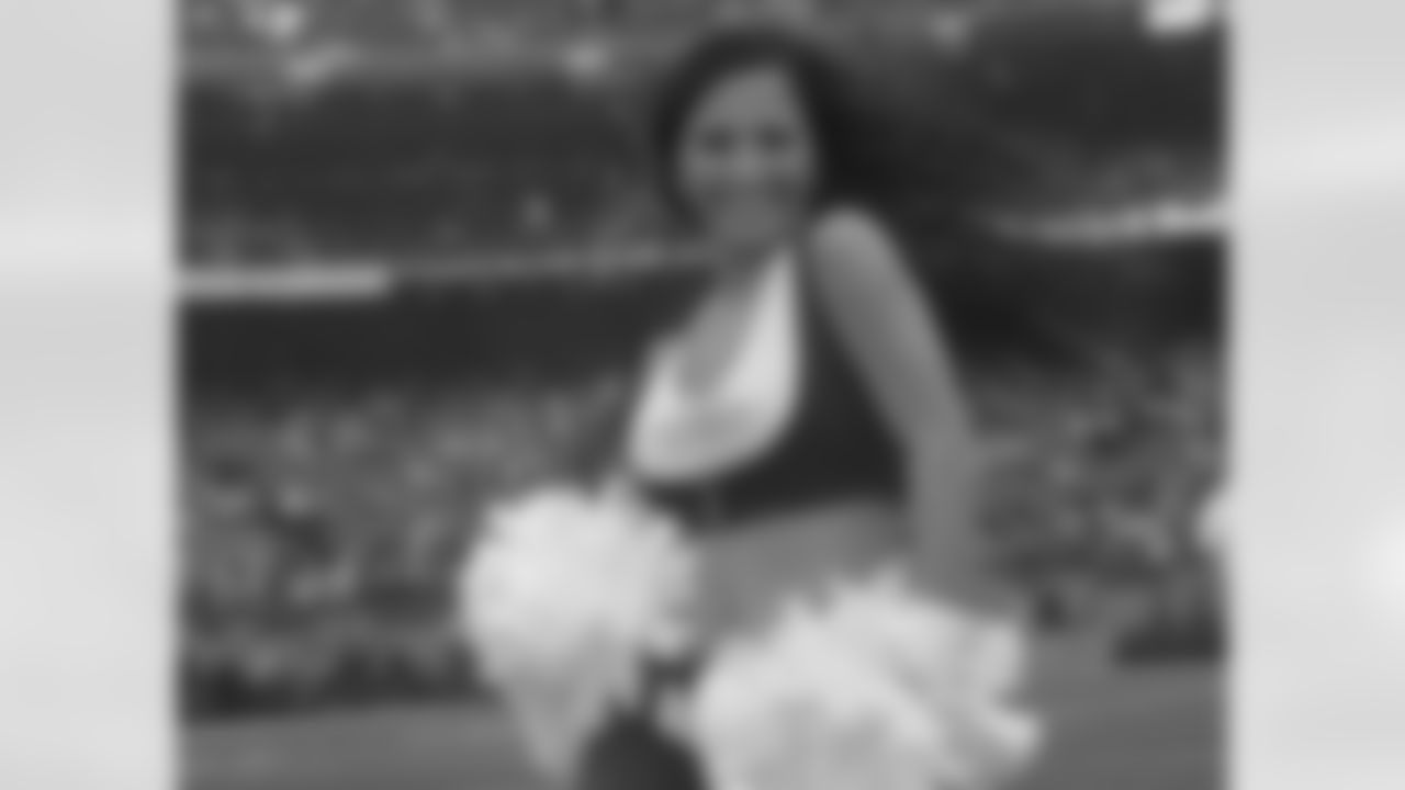Jessica M. 2009 Flight Crew Member Photos