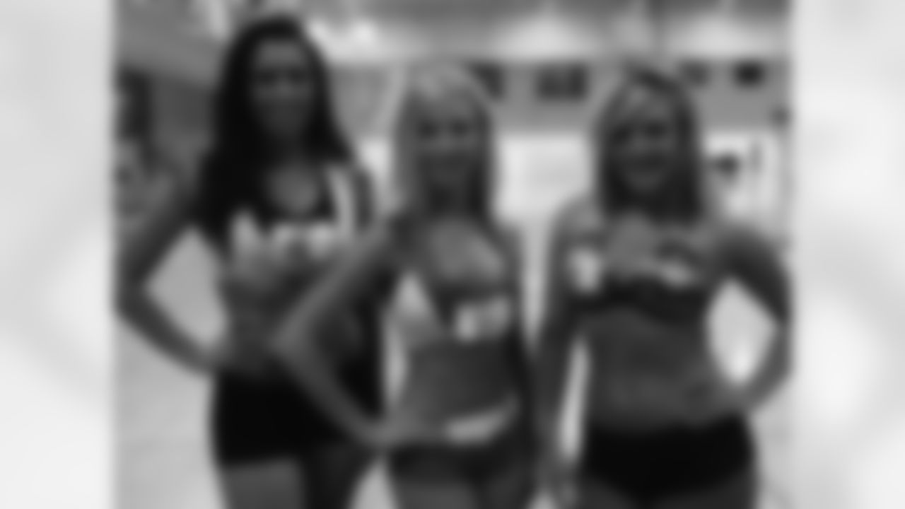 2009 Flight Crew Semifinal Auditions