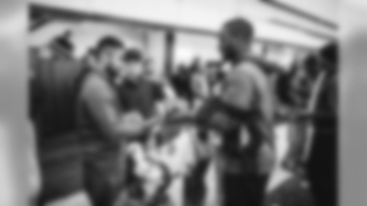 E_SNY_7169