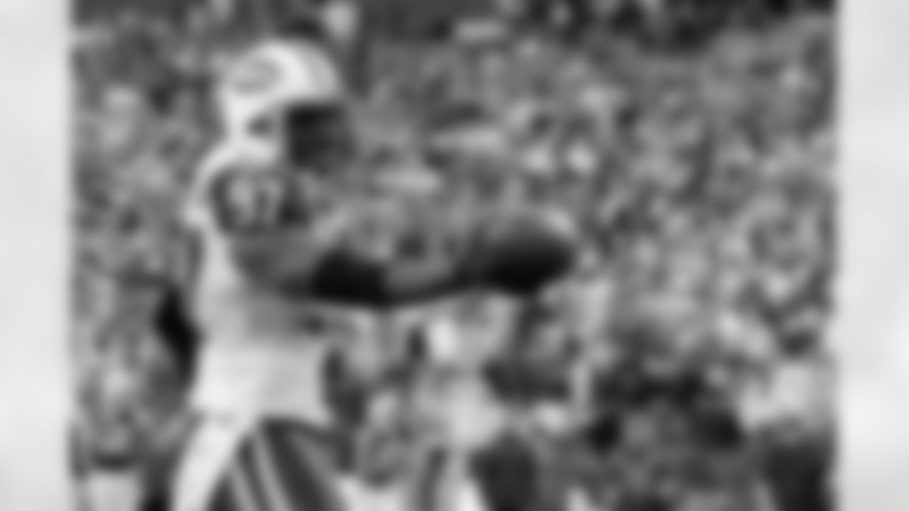 Calvin Pace Photos