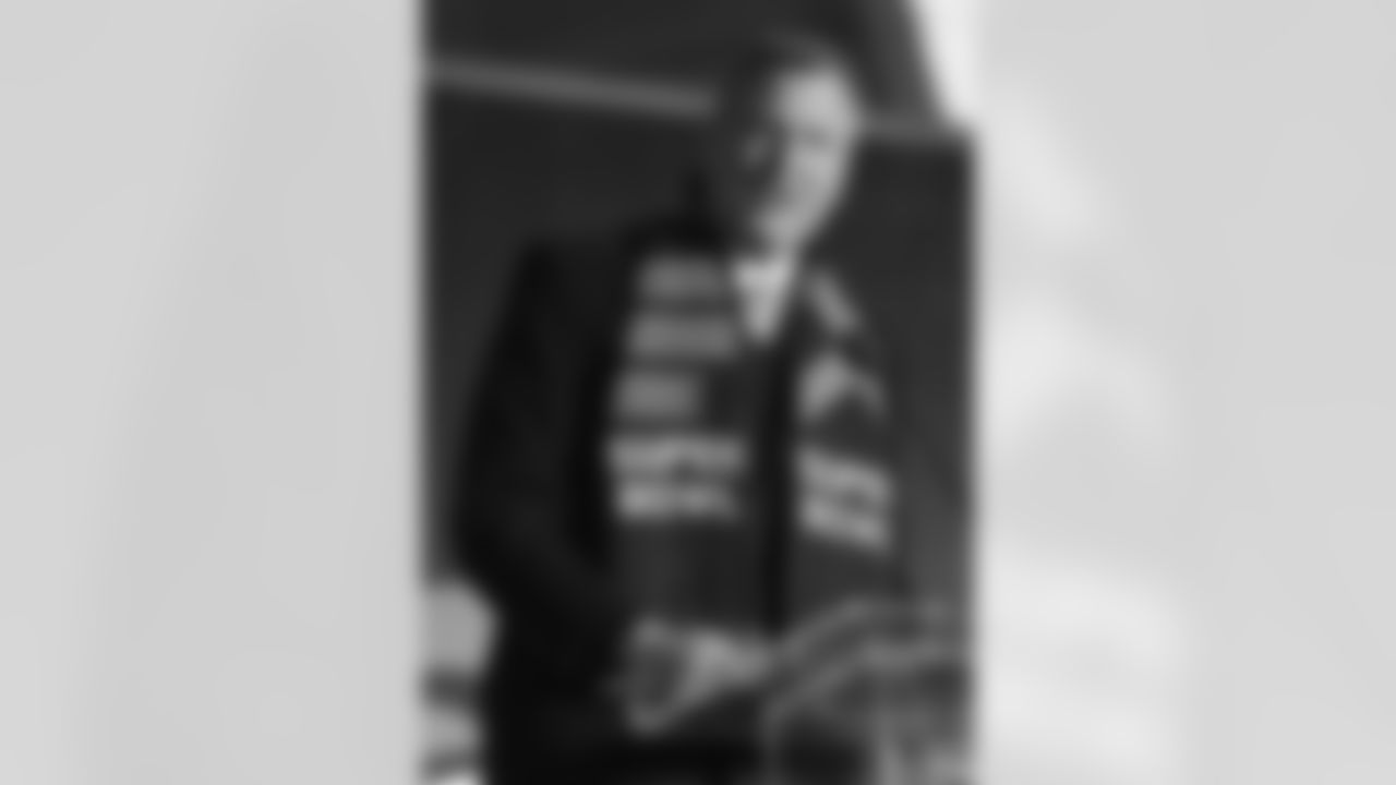@BilldeBlasio: 627k followers