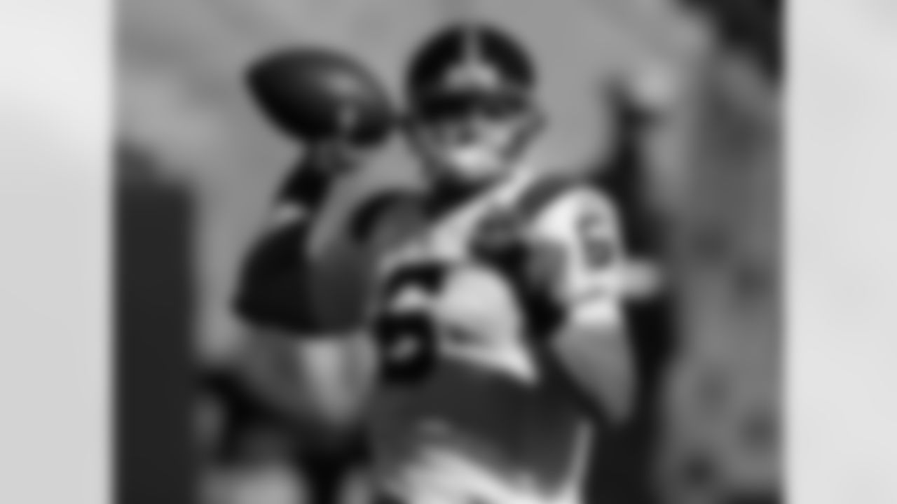 2009 Week 7 - Jets at Raiders Photos