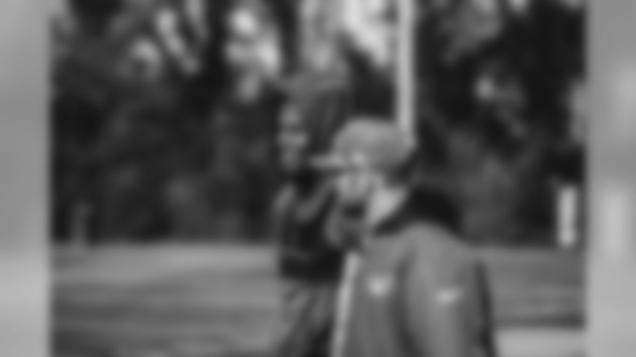 E_SNY_7141