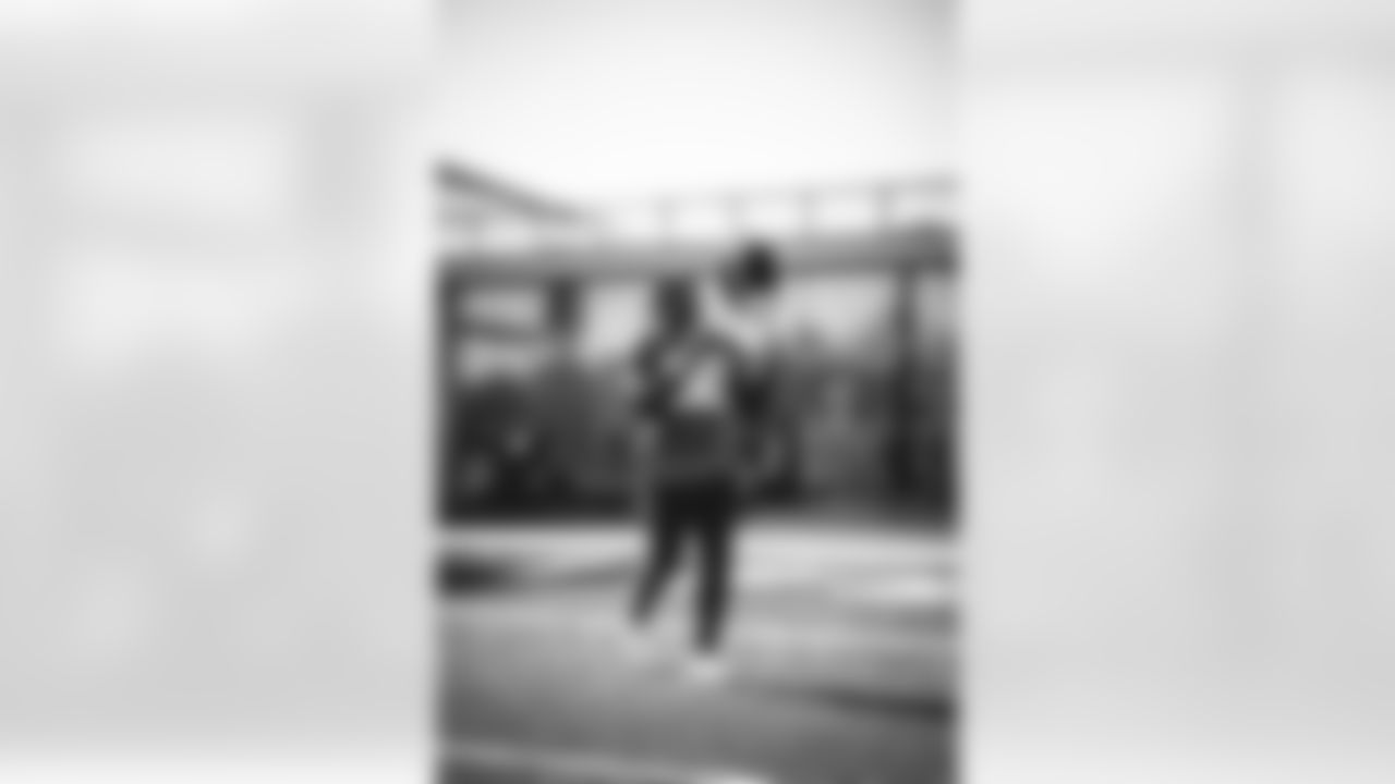 E_SNY_1825