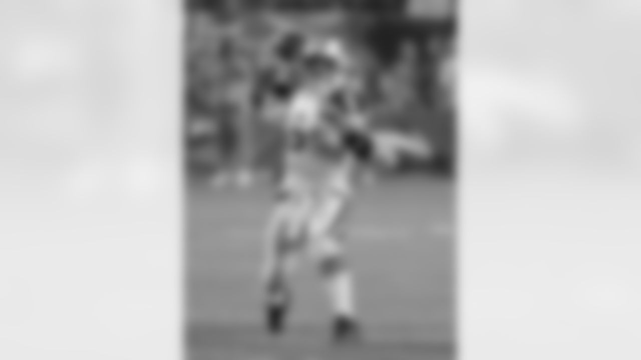Mark Sanchez Photos
