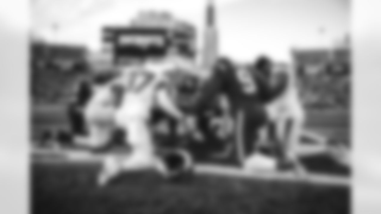 E_SNY_7196