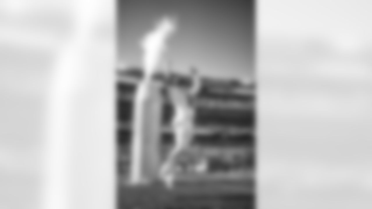 E_SNY_1659