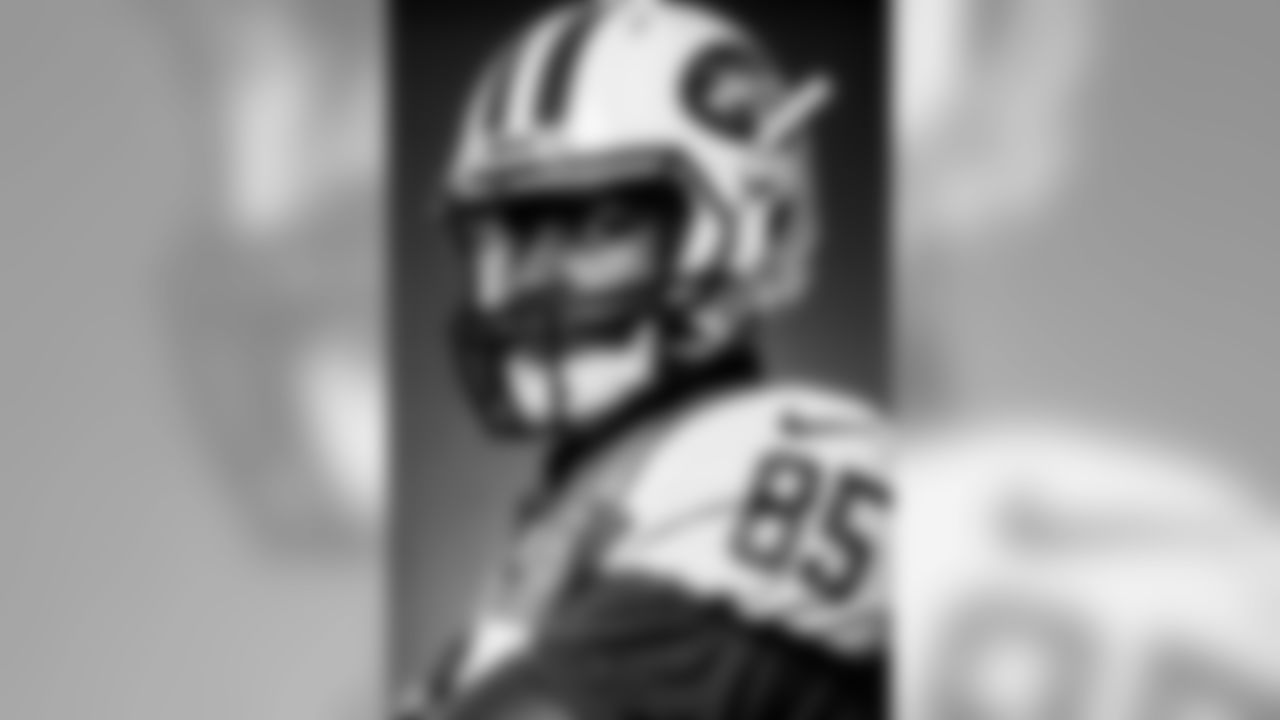 86 Neal Sterling