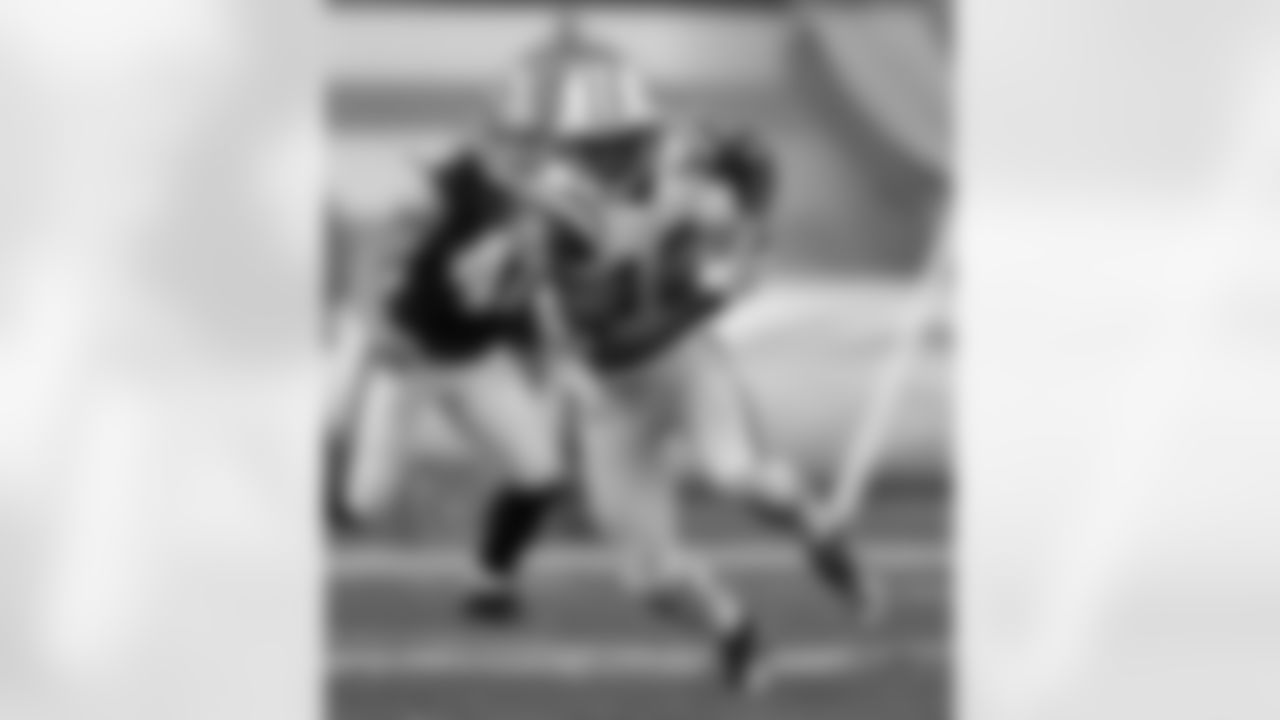 Santonio Holmes Photos