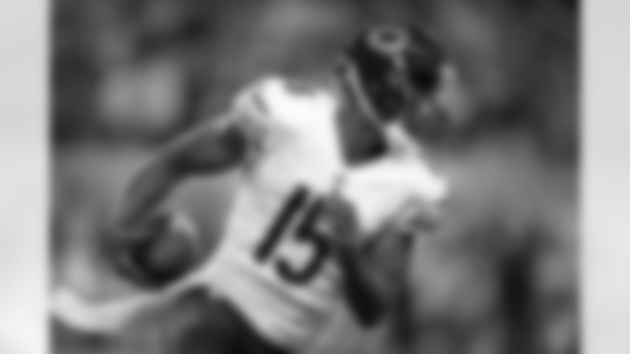 Marshall had a career year in his first season in Chicago in 2012, posting personal bests of 118 catches for 1,508 yards to go along with 11 TDs. Marshall added another 100-catch season in 2013 to complement 1,295 yards and a career-high 12 scores.
