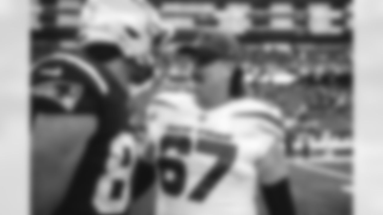 E_SNY_7108