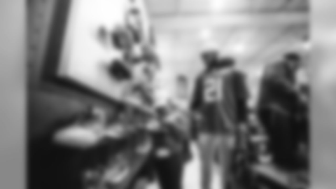 E_SNY_3349