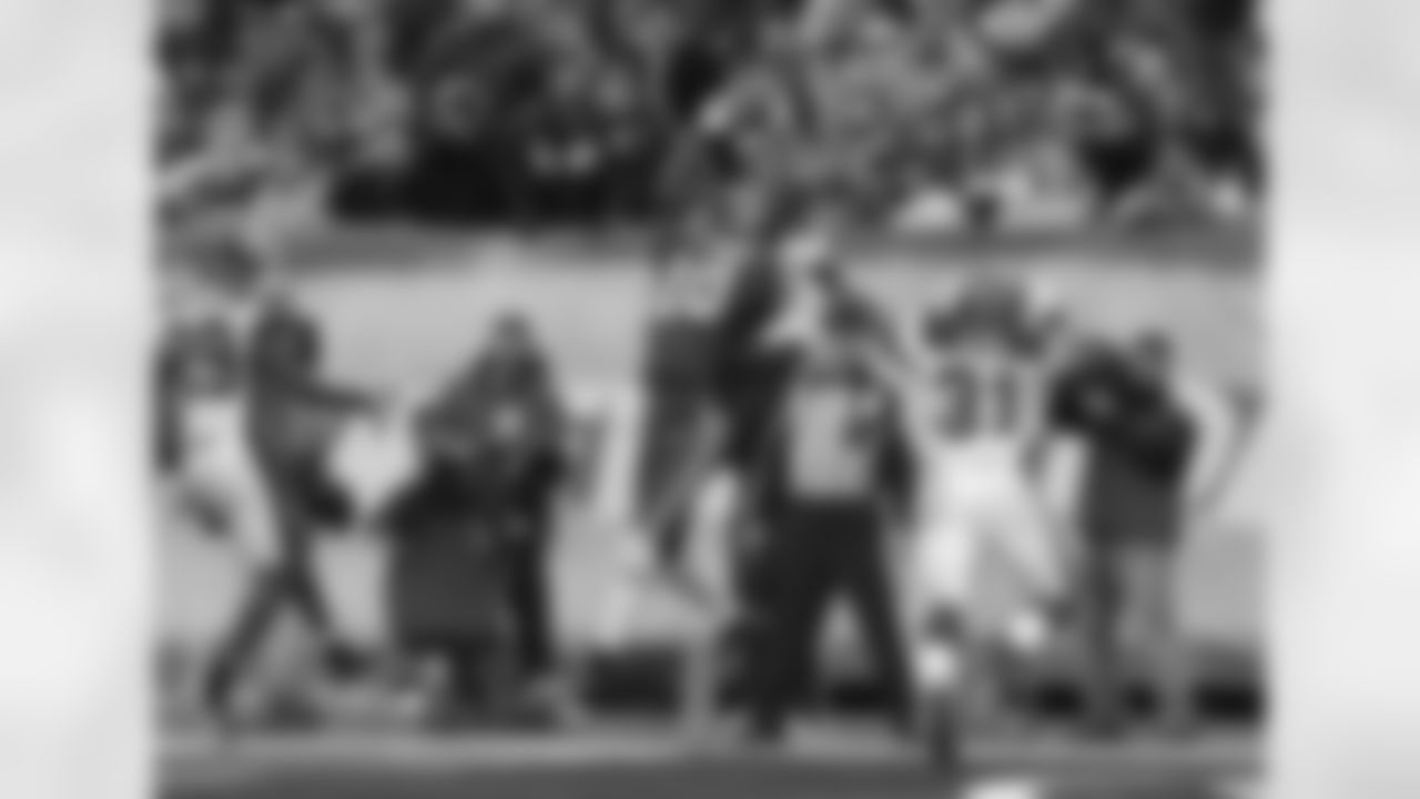 2010 Week 17 Jets vs Bills Game Photos
