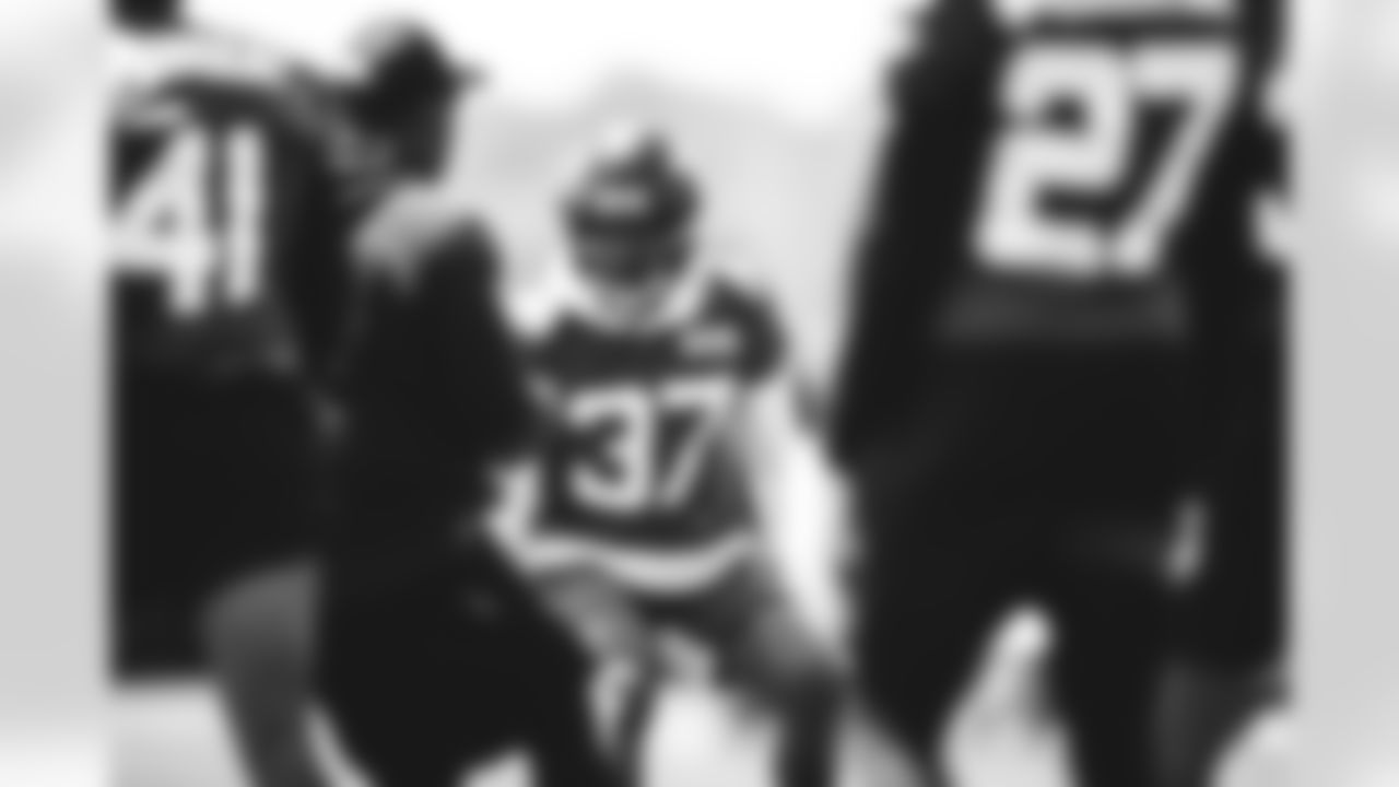 E_SNY_9678