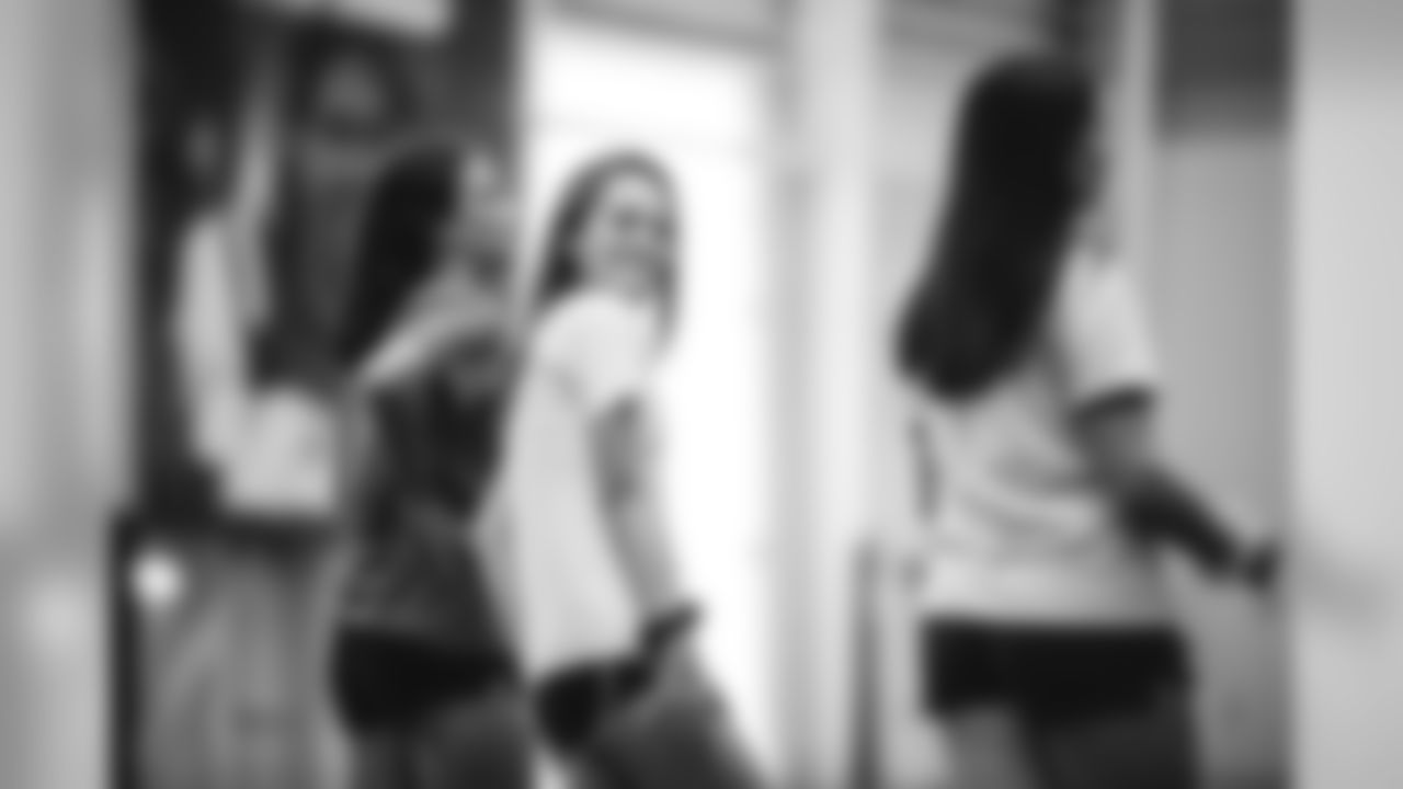 E_SNYc11i6415