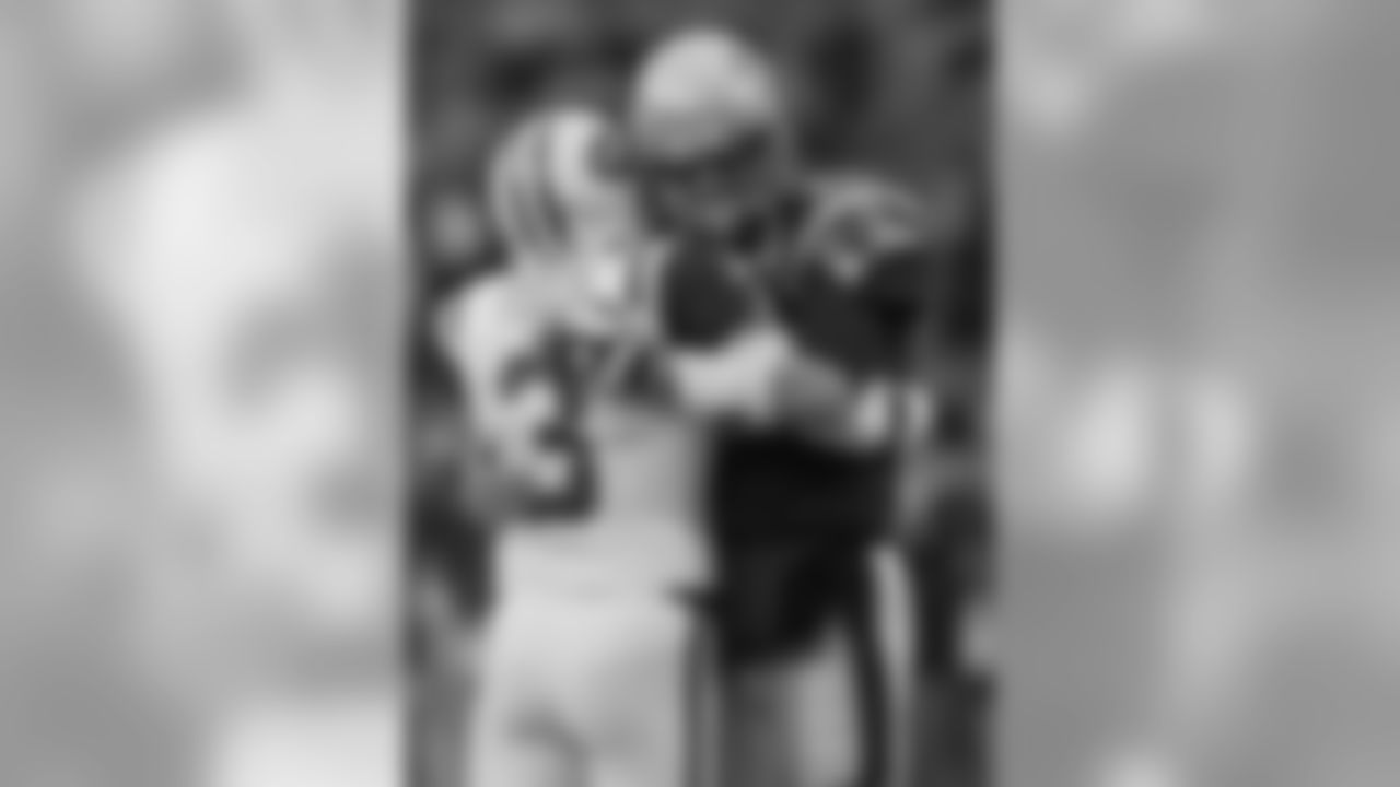 2009 Week 11 Jets at Patriots Photos