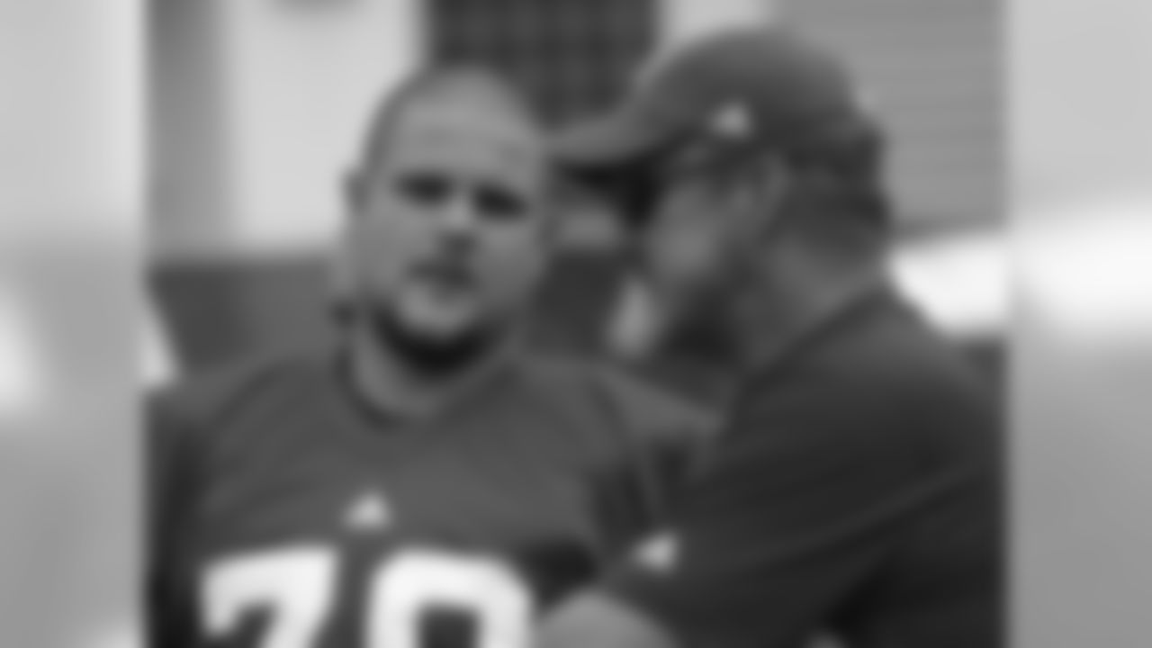 OL Matt Slauson