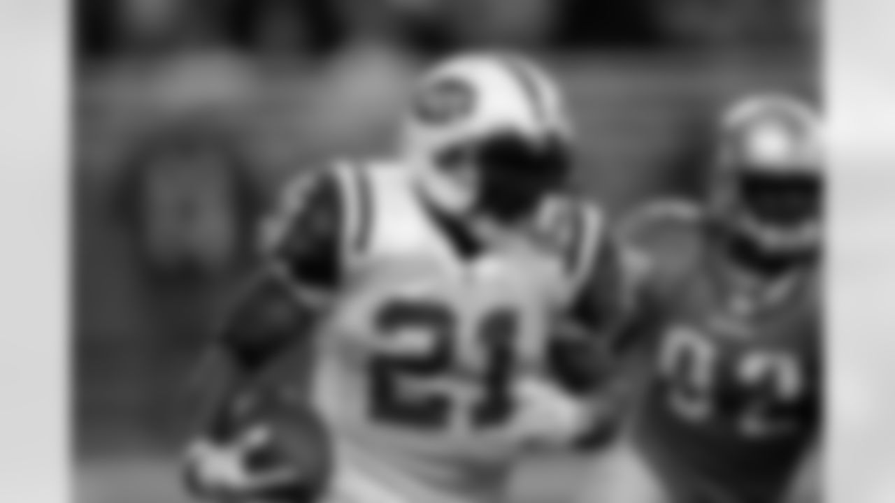 2010 Week 9 Jets vs Lions Game Photos