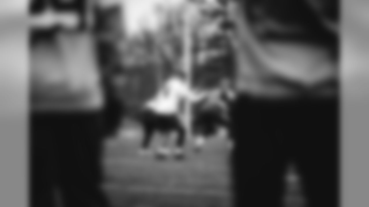 E_SNY_8922