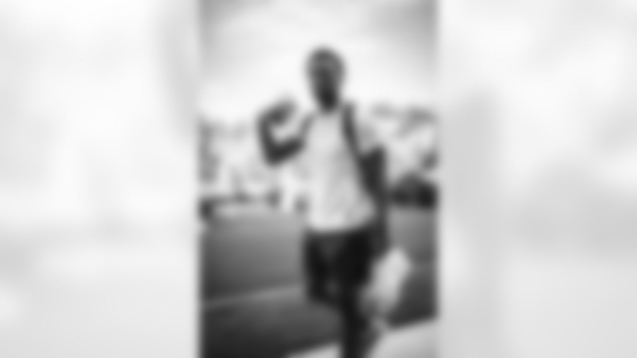 WR Corey Davis