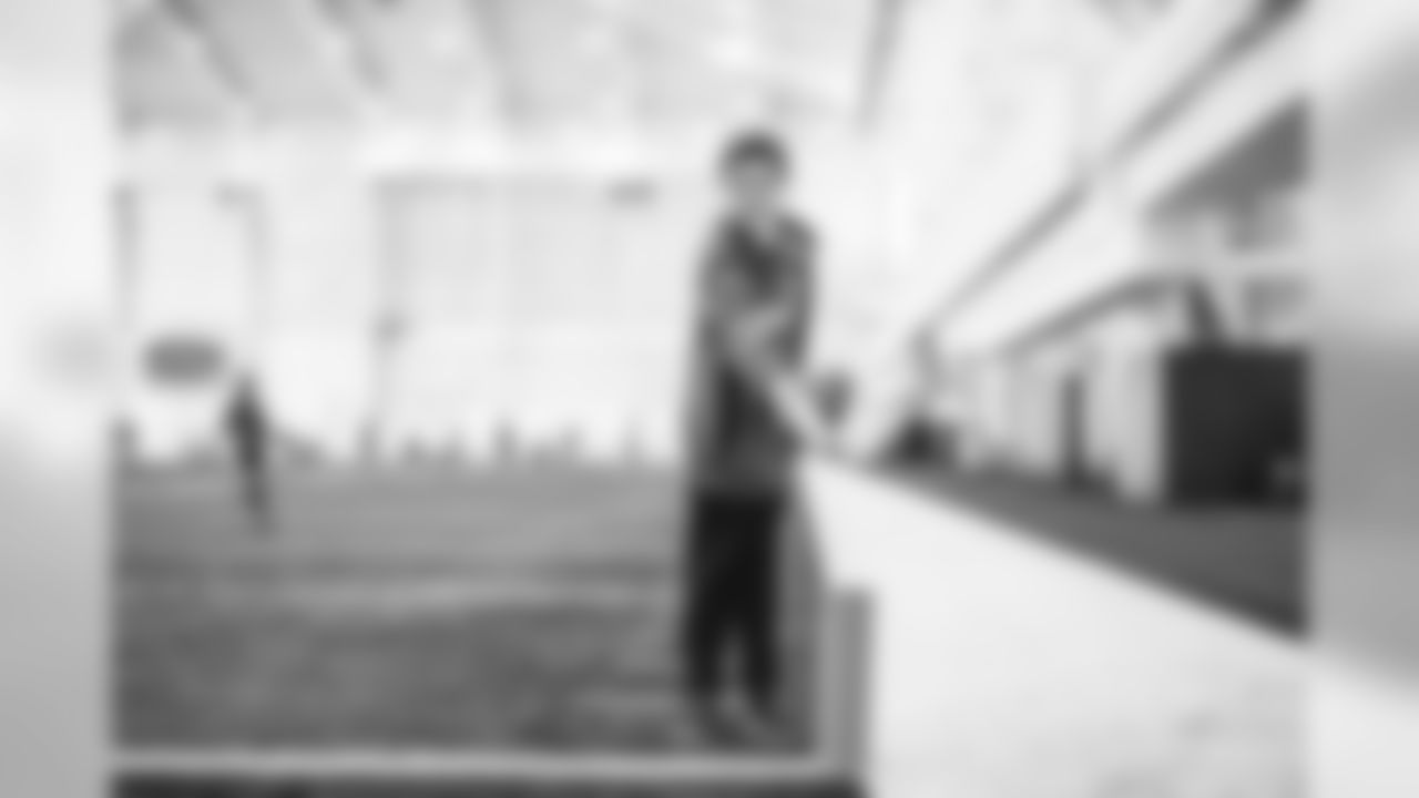 E_SNY_0025
