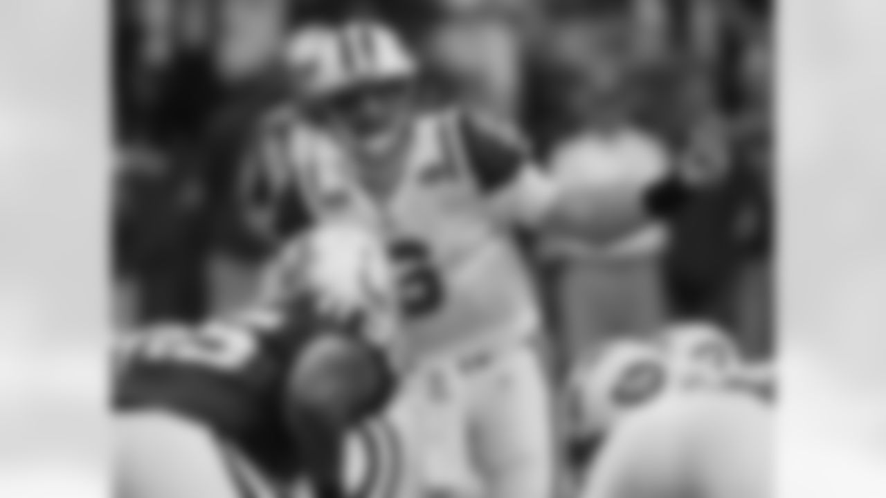 2009 Week 16 Jets at Colts Photos