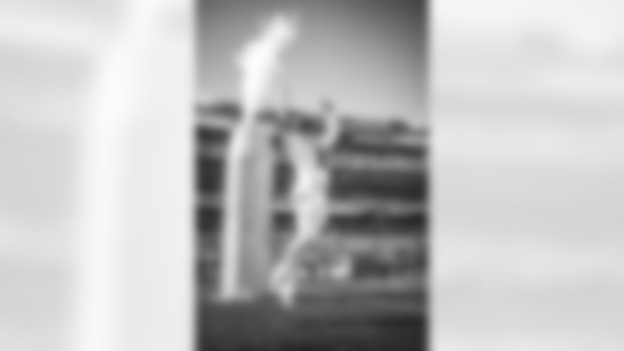 E_SNY_1659