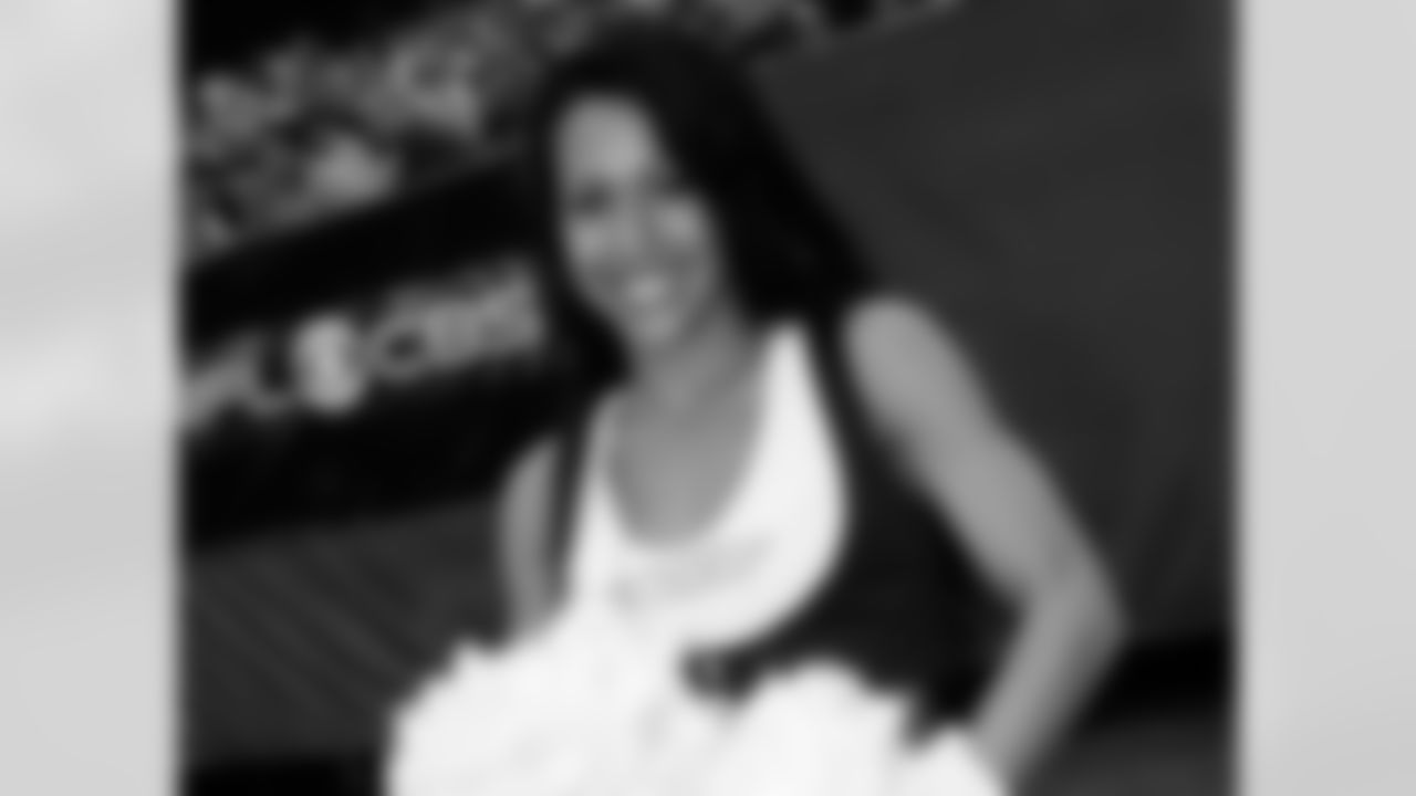 Michele R. 2009 Flight Crew Member Photos