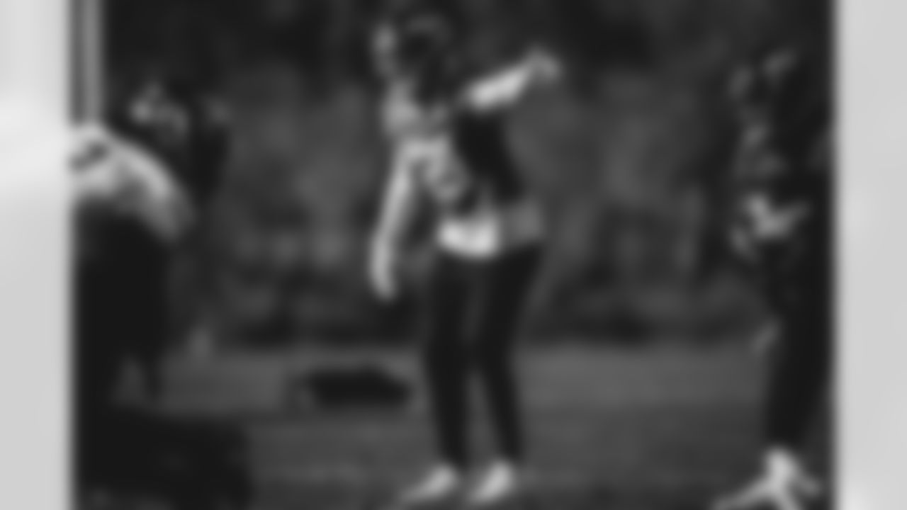 E_SNY_2827