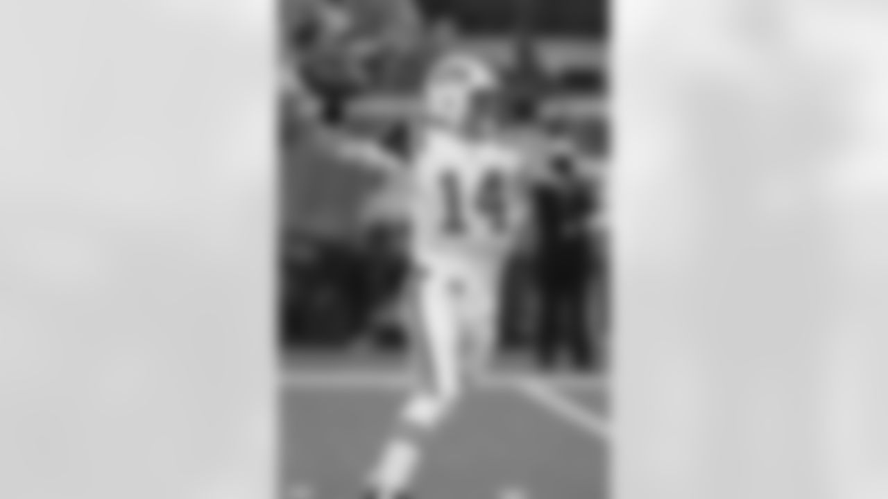 Greg McElroy Photos