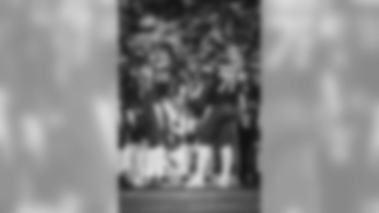 E_SNYL2220