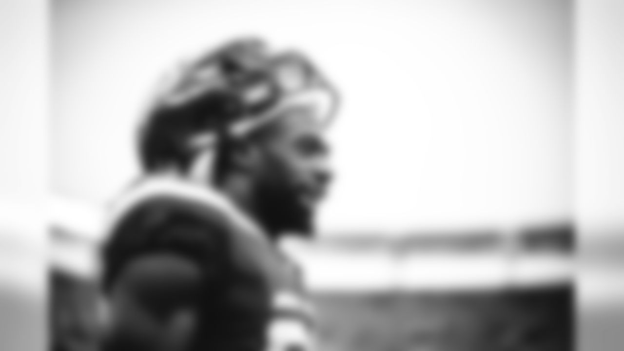 E_SNY_2880