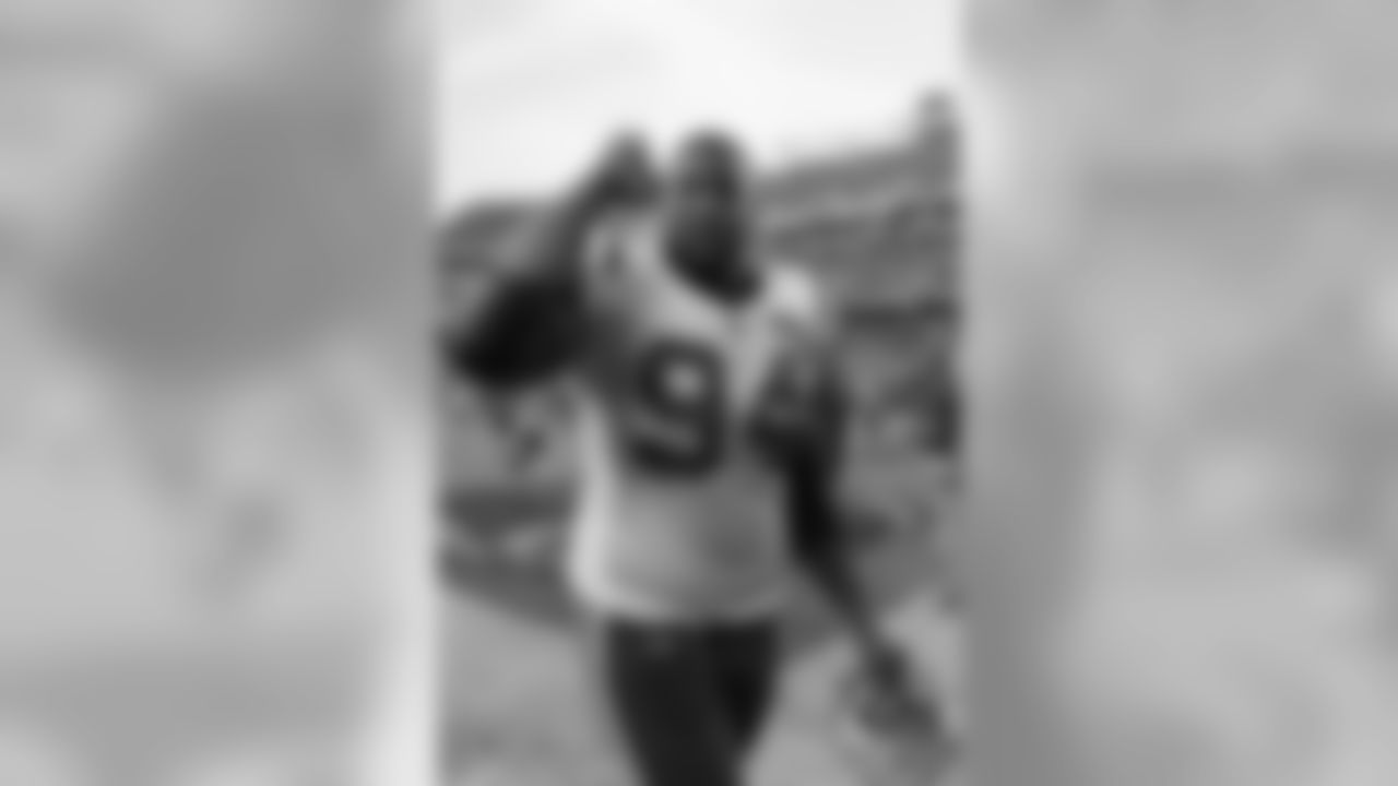 Marcus Dixon Photos