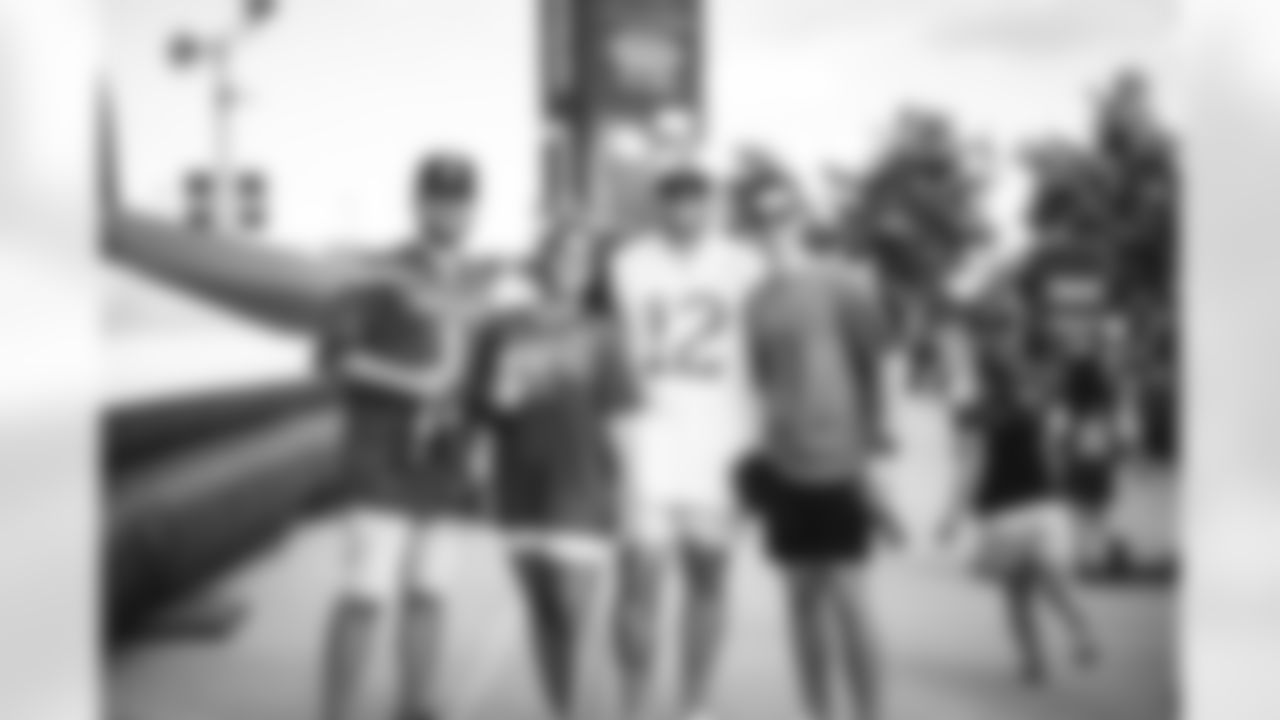 E_SNY20221