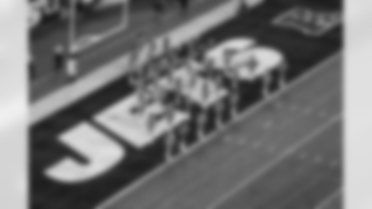 New York Jets Flight Crew: Jets vs Dolphins