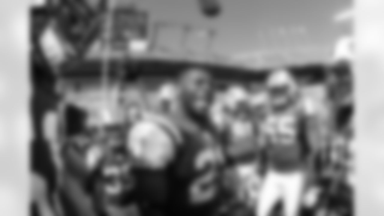 LaDainian Tomlinson Photos